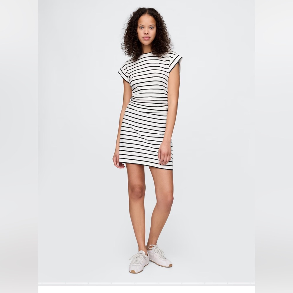 NWT GAP Black and White Ruched Mini Dress Short Sleeve, large tall